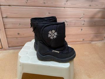 Zwarte kinder winterlaarzen/snowboots maat 27 beschikbaar voor biedingen