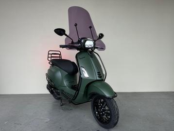 Vespa Sprint Brom 45 km/h, BWJ 2022, Army Green beschikbaar voor biedingen
