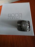 Zwart/zilver IXXXI ring maat 19 5. H16, Sieraden, Tassen en Uiterlijk, Ringen, Overige materialen, 19 tot 20, Zwart, Ophalen of Verzenden