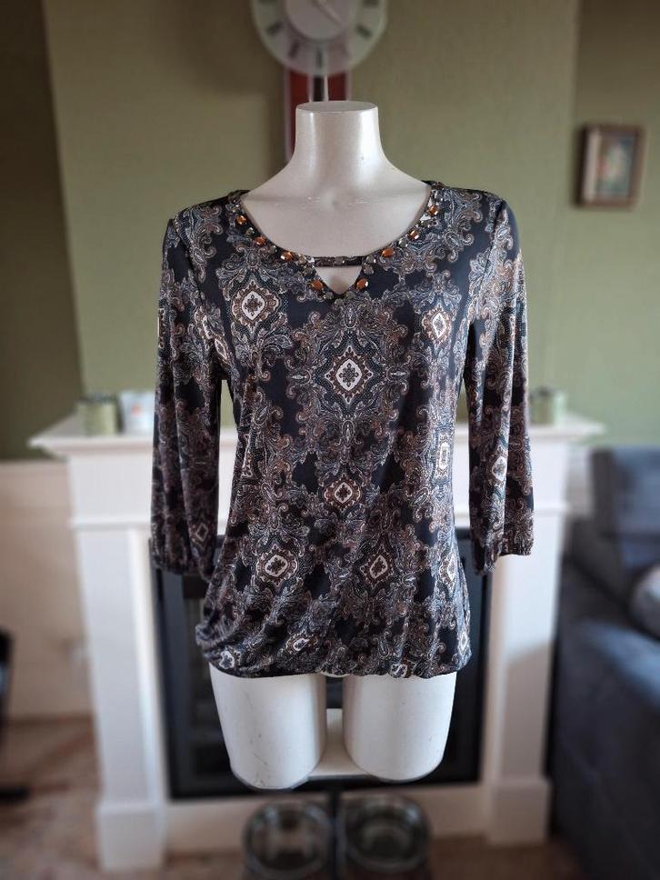 Batida zwart bruin barok print top mt 2 M 38 gratis verz, Kleding | Dames, Tops, Zo goed als nieuw, Maat 38/40 (M), Zwart, Lange mouw