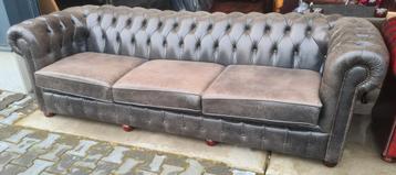 Chesterfield XL bank grijs antraciet + BEZORGING GRATIS  beschikbaar voor biedingen