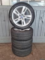 Volvo V60 winterset 235 45 17 origineel, Auto-onderdelen, Banden en Velgen, Ophalen, Gebruikt, Banden en Velgen, 17 inch