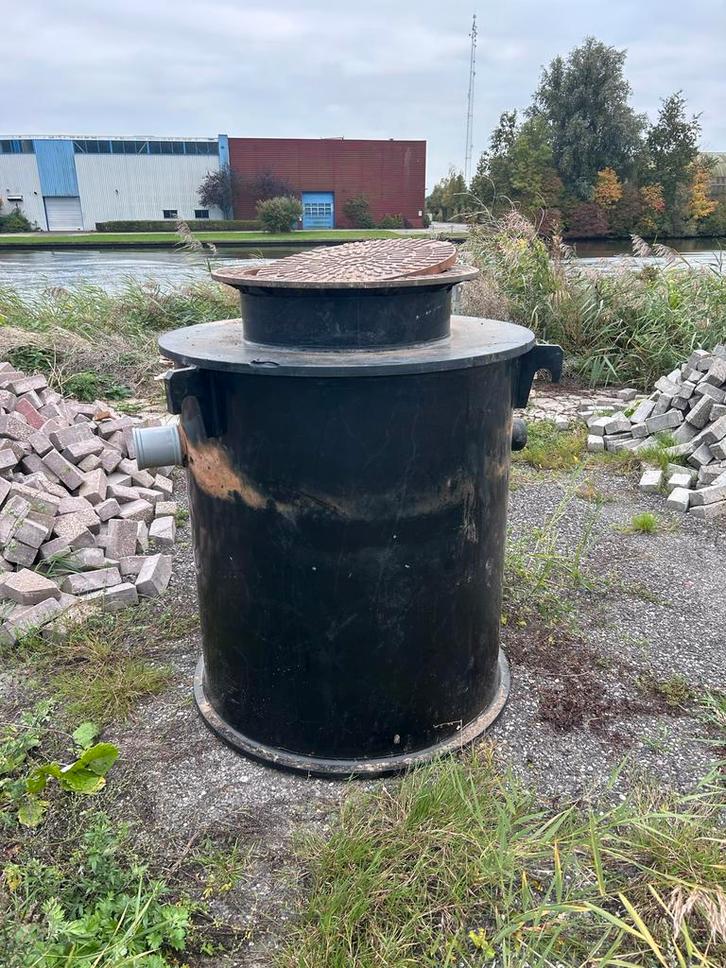 3 st Vetafscheider - HDPE 2 l/s 200 - 400 liter incl. deksel, Tuin en Terras, Vijvers, Gebruikt, Ophalen