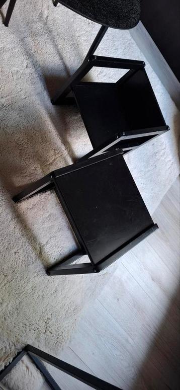 Twee stuks zwarte montessori stoeltjes. Multifunctioneel beschikbaar voor biedingen