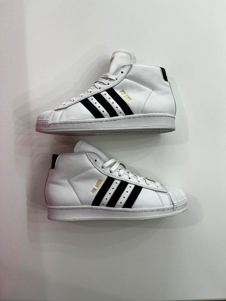 Nieuwe Adidas Pro Model ADV Maat 39 1/3, Kleding | Dames, Schoenen, Nieuw, Sneakers of Gympen, Wit, Ophalen of Verzenden