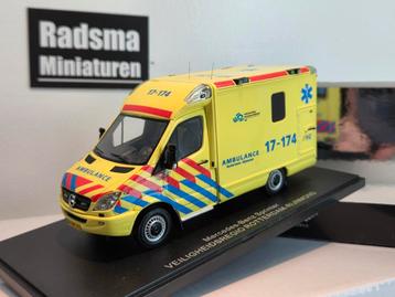 Mercedes-Benz Sprinter Ambulance Rotterdam Rijnmond 1:43 Neo beschikbaar voor biedingen
