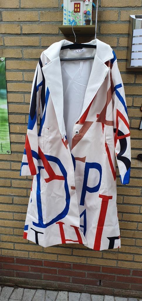 te koop lange witte met letters ya ya fushi dames jas maat l, Kleding | Dames, Jassen | Zomer, Nieuw, Maat 42/44 (L), Overige kleuren