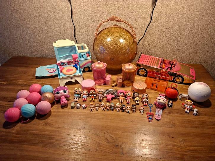 Heel veel LOL surprise, Verzamelen, Poppetjes en Figuurtjes, Zo goed als nieuw, Ophalen of Verzenden