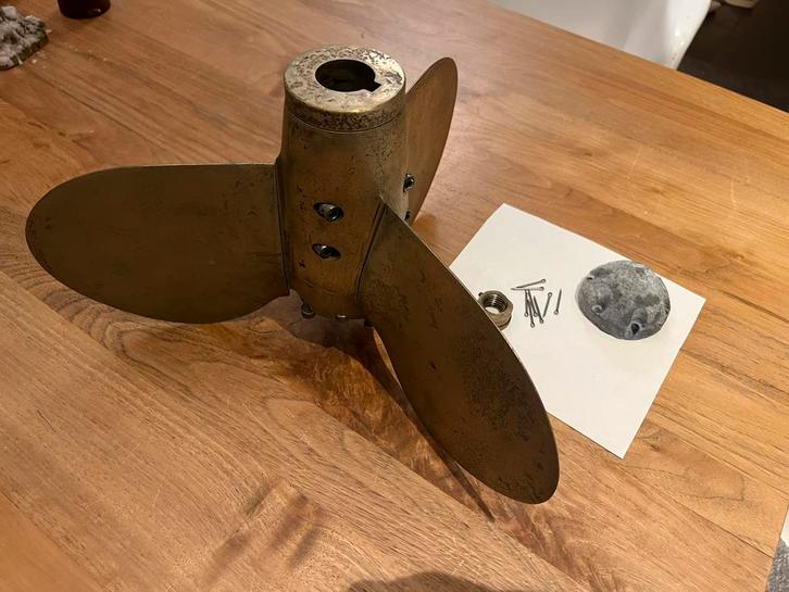 Maxprop drieblads vaanstandschroef 15” / 38cm, Watersport en Boten, Bootonderdelen, Motor en Techniek, Zeilboot, Ophalen of Verzenden