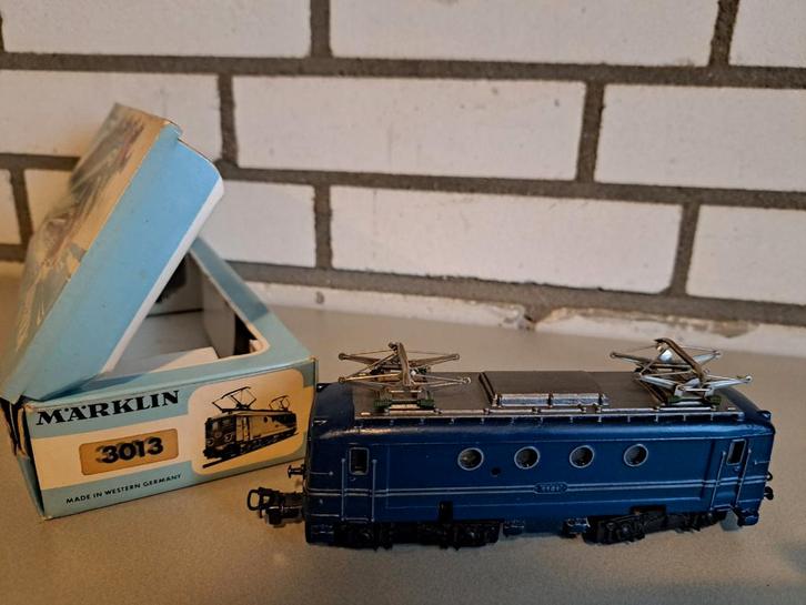 Märklin 3013 Locomotief - Als Nieuw in OVP, Hobby en Vrije tijd, Modeltreinen | H0, Zo goed als nieuw, Locomotief, Wisselstroom