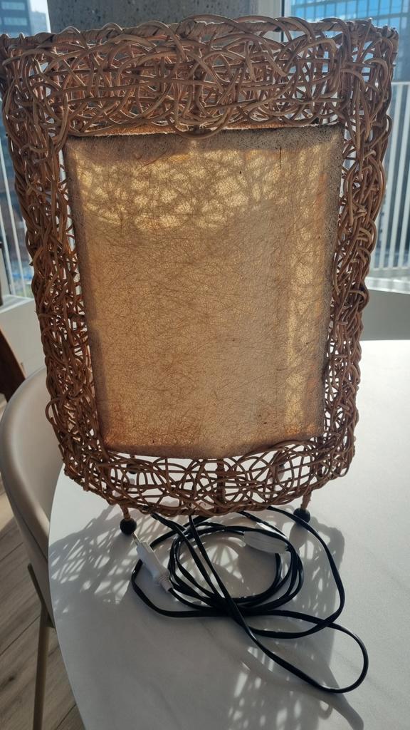 Rotan Tafellamp - Sfeervolle Verlichting, Huis en Inrichting, Lampen | Vloerlampen, Zo goed als nieuw, Minder dan 100 cm, Ophalen