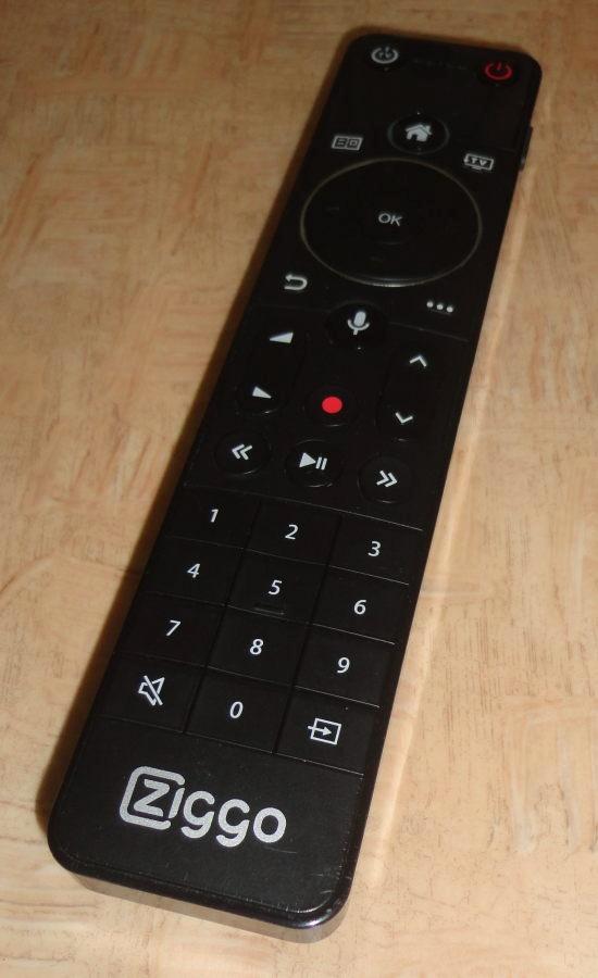 Afstandsbediening Ziggo Mediabox Next met voicecontrol, Audio, Tv en Foto, Afstandsbedieningen, Gebruikt, Origineel, Ophalen of Verzenden
