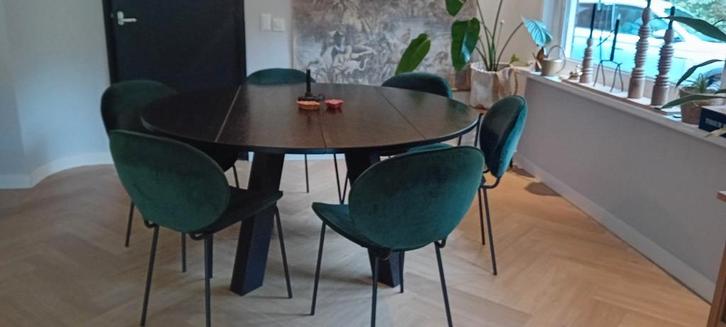 Eettafel van Woood met stoelen, Huis en Inrichting, Tafels | Eettafels, Zo goed als nieuw, 100 tot 150 cm, 100 tot 150 cm, Rond