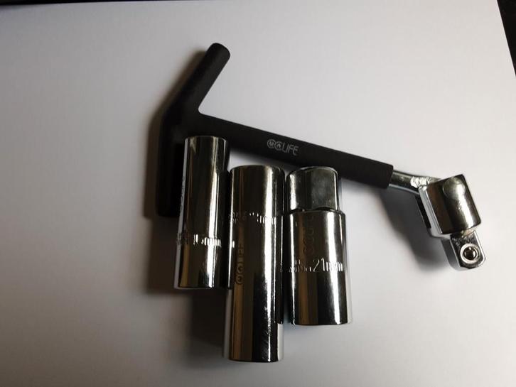 Bougie sleutel sets NIEUW zie tekst !, Auto-onderdelen, Klein materiaal, Universele onderdelen, Nieuw, Ophalen of Verzenden