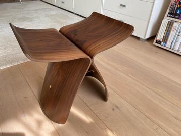 Vitra Butterfly stool - als nieuw beschikbaar voor biedingen
