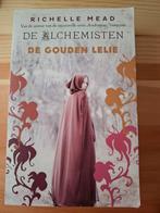 Richelle Mead - De gouden lelie, Ophalen of Verzenden, Zo goed als nieuw, Richelle Mead