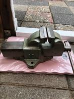 Een mooi werk Bankschroef diameter 115 mm, Doe-het-zelf en Verbouw, Werkbanken, Ophalen, Zo goed als nieuw, Bankschroef