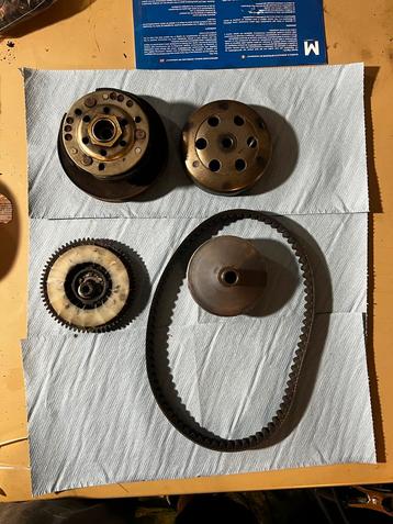 Piaggio en gilera onderdelen 50cc 70cc 125cc 180cc 172cc beschikbaar voor biedingen