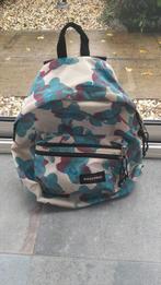 Eastpaktas wit met blauw & rode bloeme 3 vakken + laptopvak, Ophalen, 40 tot 50 cm, Gebruikt, 30 tot 40 cm