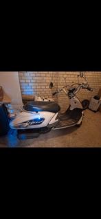 Scooter te koop!, Fietsen en Brommers, Brommeronderdelen | Scooters, Ophalen of Verzenden, Gebruikt, Overige typen, Overige merken