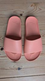 Archies badslippers koraalroze maat 39.5-40, Kleding | Dames, Schoenen, Ophalen of Verzenden, Zo goed als nieuw, Sneakers of Gympen