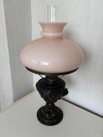 Fraaie staande olielamp met glazen kap, Ophalen