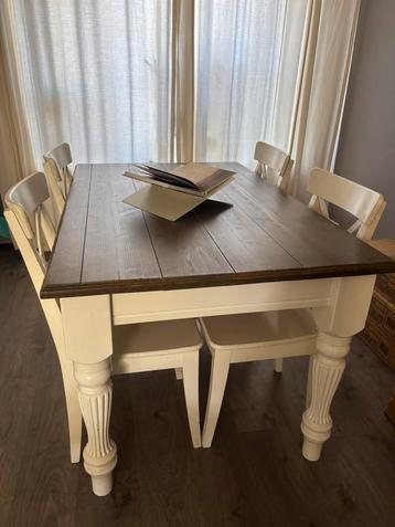 Eetkamer tafel met 4 stoelen Ikea ingolf beschikbaar voor biedingen