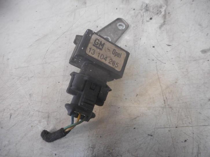 Sensor Opel Astra H SW (L35) (2004-08/2010-10) 13104285, Auto-onderdelen, Elektronica en Kabels, Opel, Gebruikt