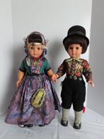 Wij verzorgen Klederdracht poppen Antiek of modern., Verzamelen, Ophalen, Zo goed als nieuw, Pop