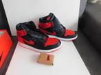 Air Jordan 1 Retro High 'Satin Bred maat 43 - Nieuw, Kleding | Heren, Schoenen, Ophalen, Overige kleuren, Nike, Nieuw