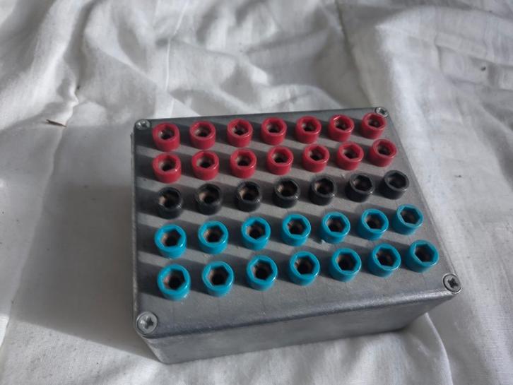 Aangepaste Spanningsbron - Experimenteerdoos, Hobby en Vrije tijd, Elektronica-componenten, Gebruikt, Ophalen of Verzenden
