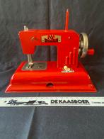 Rode Regina kinder naaimachine 1965-1975, Ophalen of Verzenden
