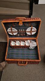 Picknickmand  compleet voor 4 personen, Ophalen, Gebruikt