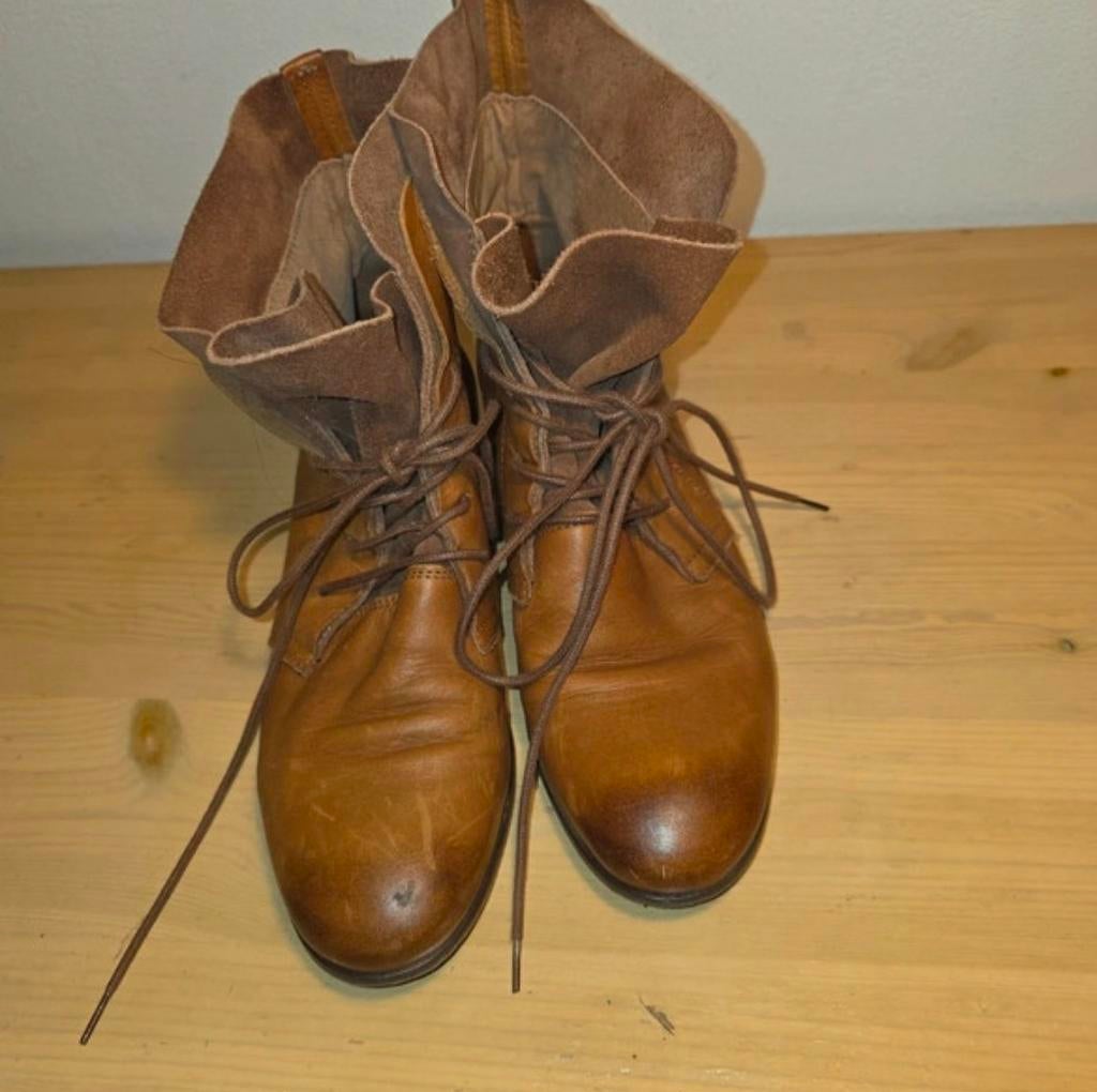 Haghe leren enkellaarsjes maat 39 cognac, Kleding | Dames, Schoenen, Bruin, Lage of Enkellaarzen, Ophalen of Verzenden, Zo goed als nieuw