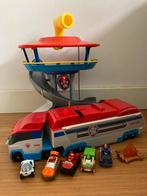 Paw patrol bus& uitkijktoren& 4 true metal autos, Kinderen en Baby's, Speelgoed | Actiefiguren, Gebruikt, Ophalen