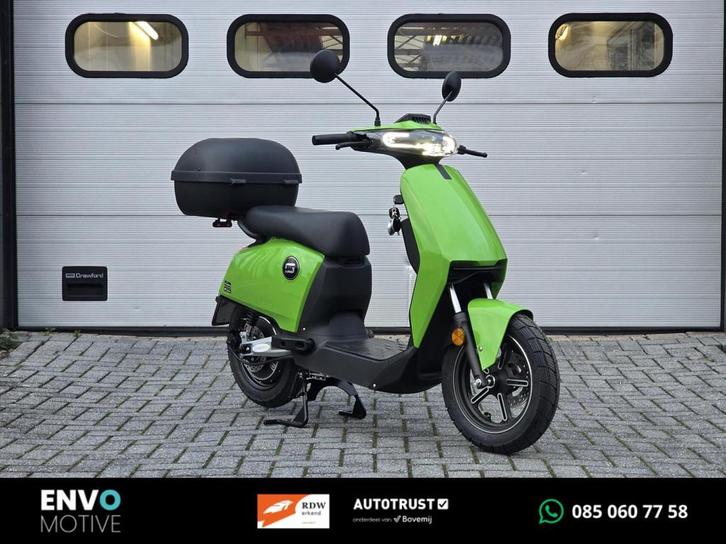 SUPER SOCO CUx Bromscooter NIEUW/LED/TOP KOFFER/ALARM/USB, Fietsen en Brommers, Brommers | Overige merken, Nieuw
