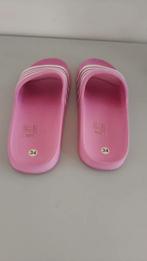 Roze slippers maat 34, Slippers, Adidas, Ophalen of Verzenden, Zo goed als nieuw
