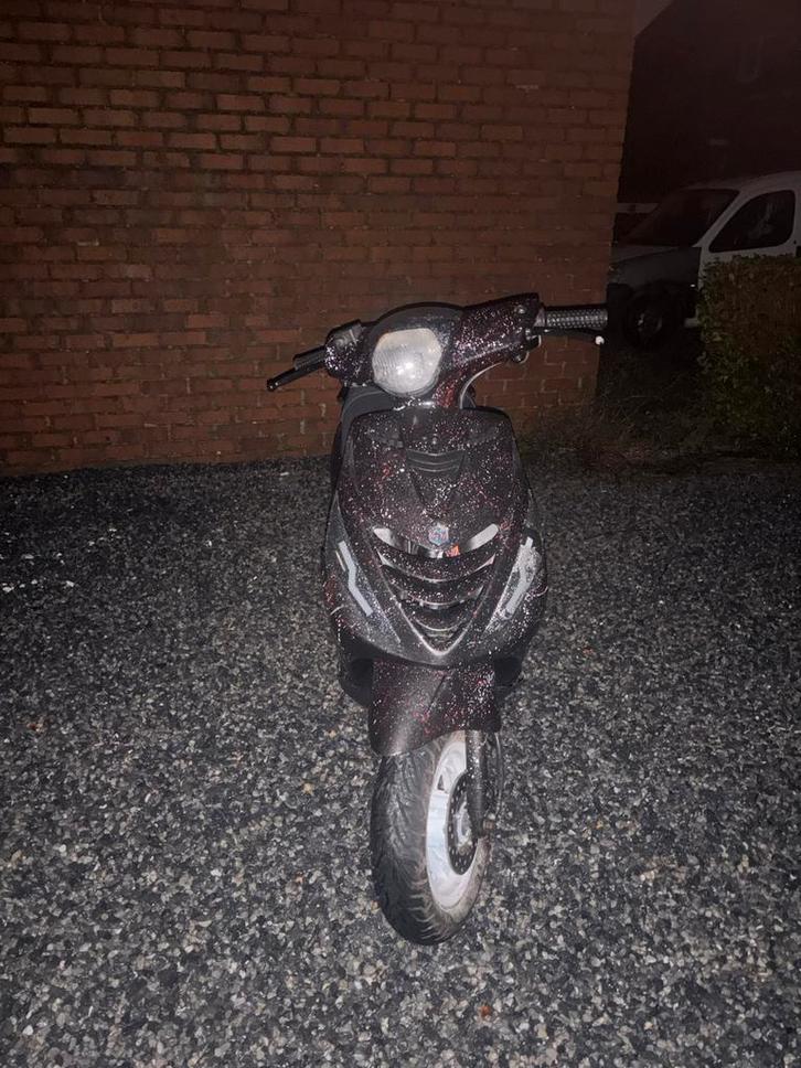 Zip 70cc, Fietsen en Brommers, Scooters | Piaggio, Zo goed als nieuw, Zip, Tweetakt, Ophalen