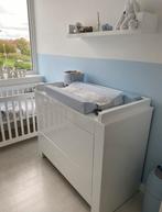Ledikant en commode kidsmill alaska hoogglans babykamer, Ophalen, Zo goed als nieuw, Jongetje of Meisje