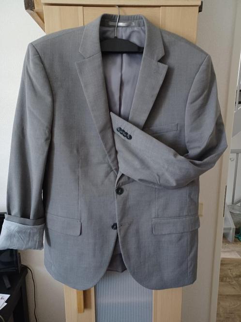 Herenpak-mt 50 licht grijs, Kleding | Heren, Kostuums en Colberts, Zo goed als nieuw, Maat 48/50 (M), Grijs, Ophalen