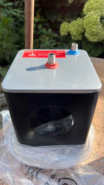 Heetwater tap beschikbaar voor biedingen