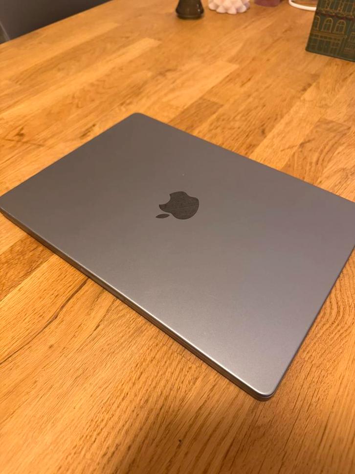 MacBook M1 Pro 2021 14”, Computers en Software, Apple Macbooks, Zo goed als nieuw, MacBook Pro, Overige groottes, 4 Ghz of meer