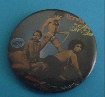Button Boney M(nr.2) beschikbaar voor biedingen