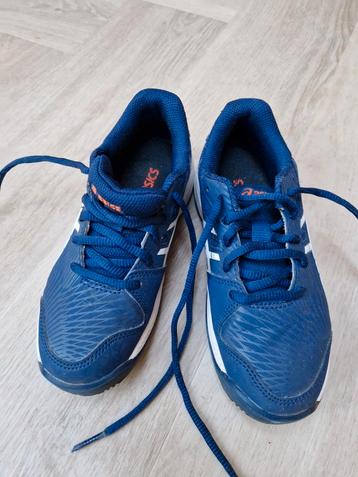 Asics Tennisschoenen Maat 32.5 - Zo goed als nieuw! beschikbaar voor biedingen