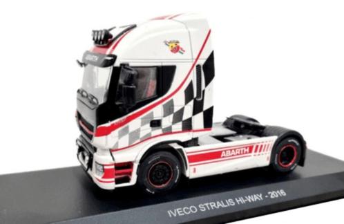 Atlas Iveco Stralis Hi-Way Abarth / Schaal 1:43 / NIEUW, Hobby en Vrije tijd, Modelauto's | 1:43, Nieuw, Bus of Vrachtwagen, Overige merken