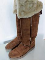 Warme bruine winterlaarzen met faux fur – maat 36, nieuw, Bruin, Snowboots, Nieuw, Ophalen of Verzenden