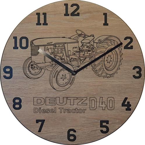 Themaklok met een Deutz D40 tractor als thema, Huis en Inrichting, Woonaccessoires | Klokken, Nieuw, Ophalen of Verzenden