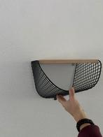Stijlvolle wandplank met metalen frame van IKEA, Huis en Inrichting, Woonaccessoires | Wandplanken en Boekenplanken, Ophalen, Zo goed als nieuw