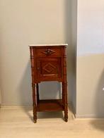 Antiek nachtkastje, Huis en Inrichting, Slaapkamer | Nachtkastjes, Ophalen, Gebruikt, Minder dan 45 cm, 70 cm of meer