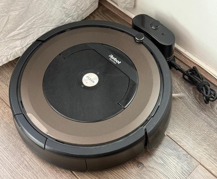 iRobot Roomba 896 + Spare Parts, Witgoed en Apparatuur, Stofzuigers, Gebruikt, Robotstofzuiger, Minder dan 1200 watt, Reservoir